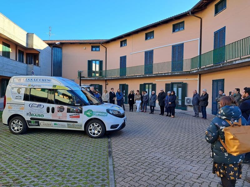 CALUSO - «Solidarietà in movimento»: consegnato il nuovo mezzo - FOTO