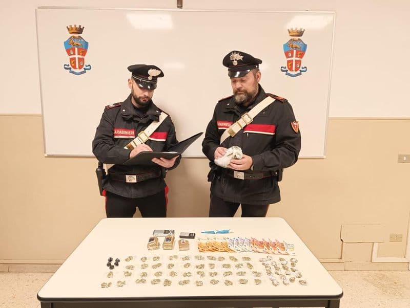 IVREA - Padre e figlio arrestati per spaccio di droga