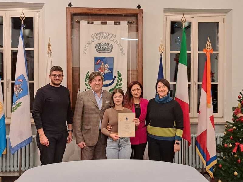 SAN MAURIZIO CANAVESE - La giovane campionessa mondiale di sollevamento pesi Asia De Fazio premiata in Comune