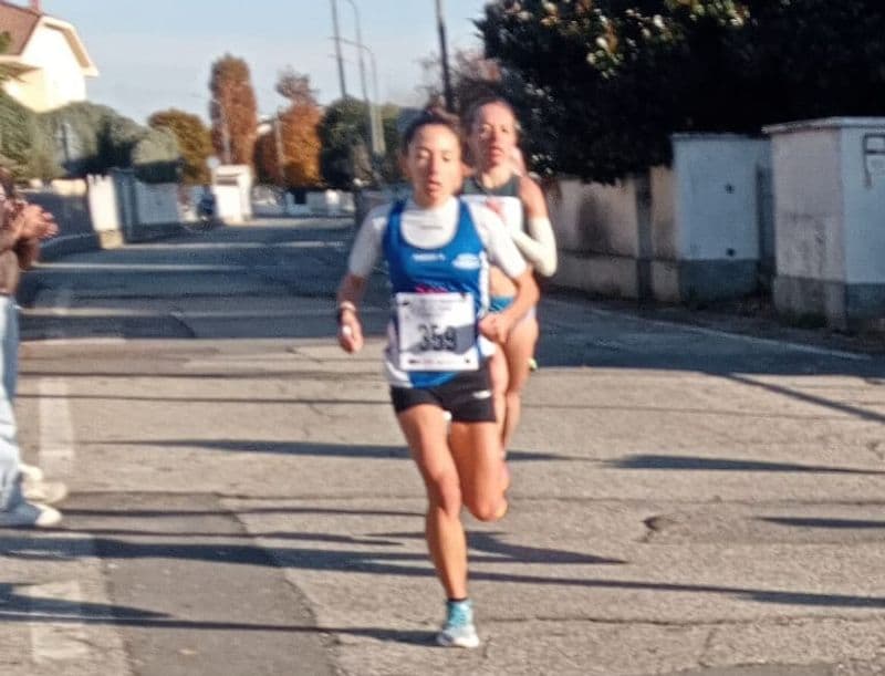 IVREA - La mezzofondista Sara Borello trionfa alla Tre Miglia d'oro
