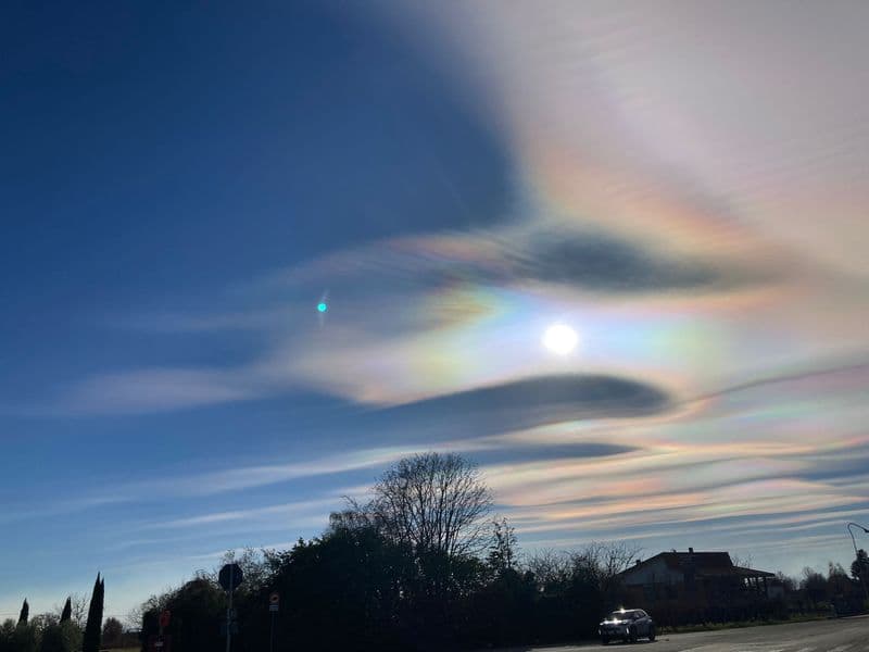 CANAVESE - Nuvole dai colori «anomali» segnalate in diverse zone