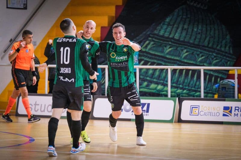 LEINI' - Calcio a 5, serie A: pareggio pirotecnico tra L84 e Sandro Abate