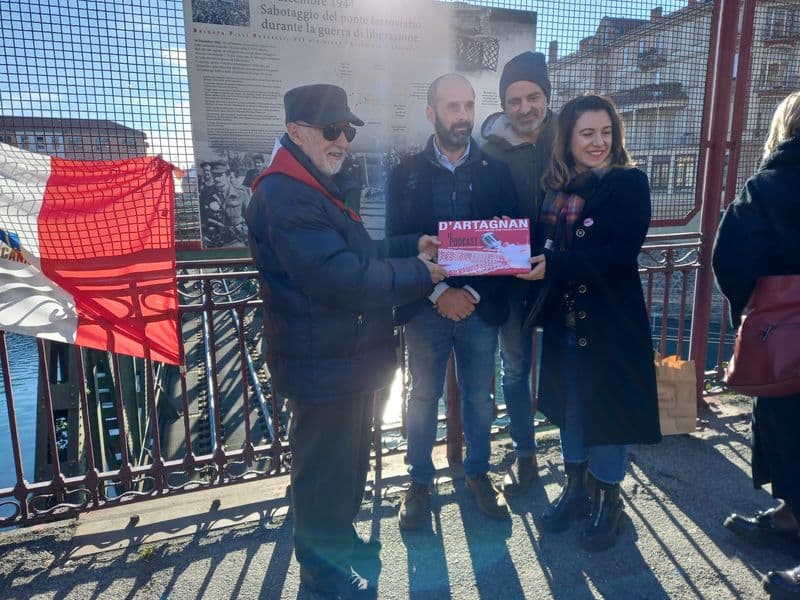IVREA - Celebrato il sabotaggio del ponte ferroviario che 79 anni fa salvò la città dai bombardamenti - FOTO