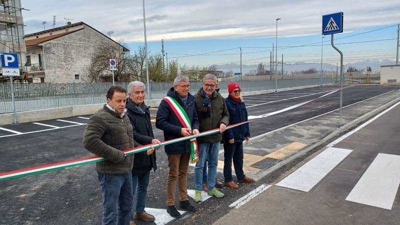 CHIVASSO - Inaugurato e aperto in località Castelrosso il nuovo parcheggio