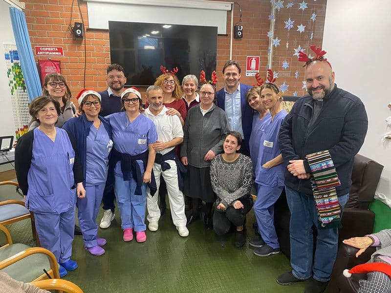 VOLPIANO - Sindaco e amministratori comunali in visita al Centro diurno Alzheimer