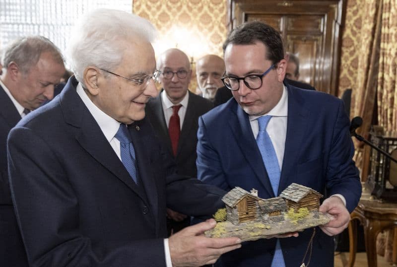 RIVAROLO CANAVESE - Una casa in pietra canavesana omaggio al Presidente della Repubblica, Sergio Mattarella