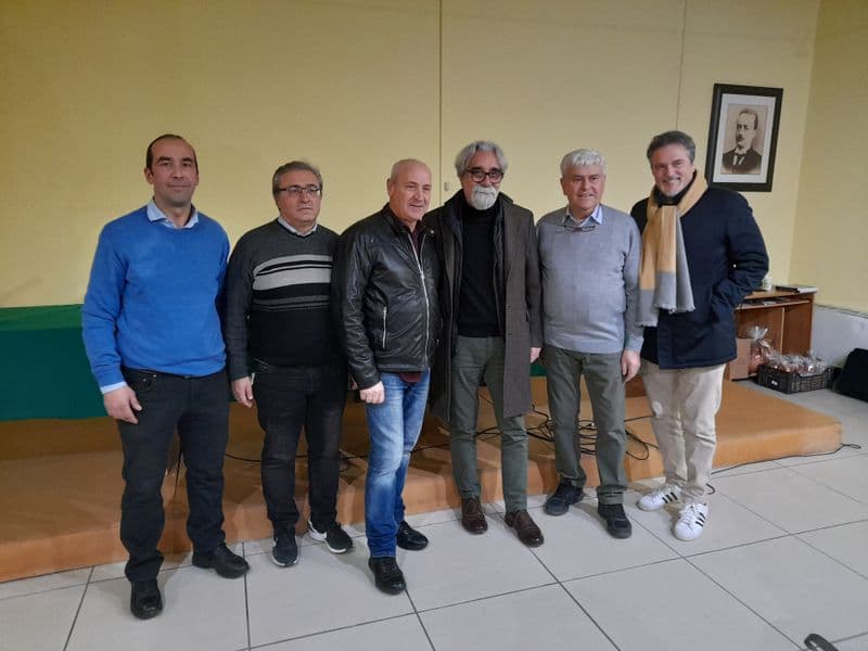 CASTELLAMONTE - Centro Martinetti gremito per Peppe Vessicchio, ospite de «I diritti della terra» - FOTO e VIDEO