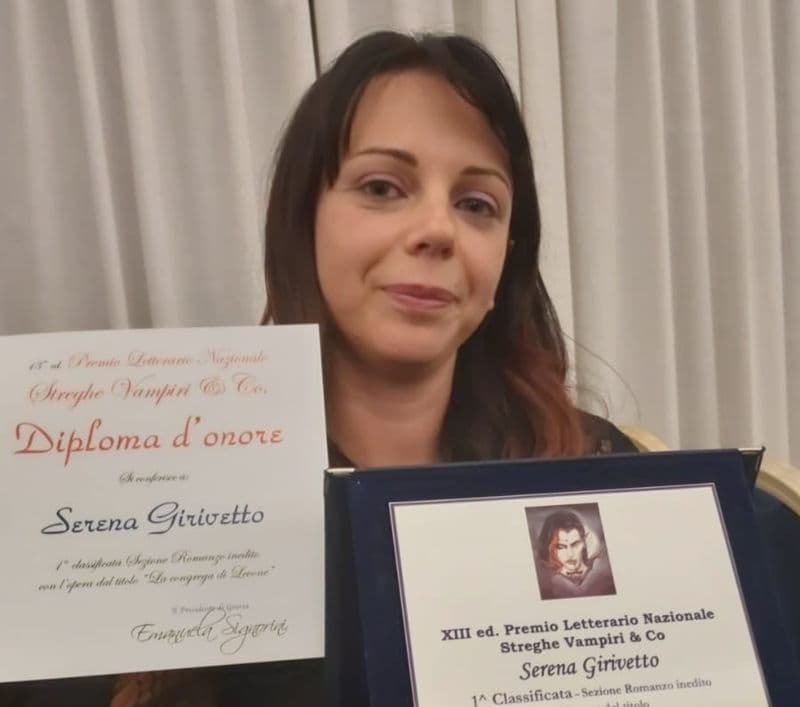 LEVONE - La scrittrice Serena Girivetto vince il premio letterario nazionale «Streghe, Vampiri & Co» - FOTO