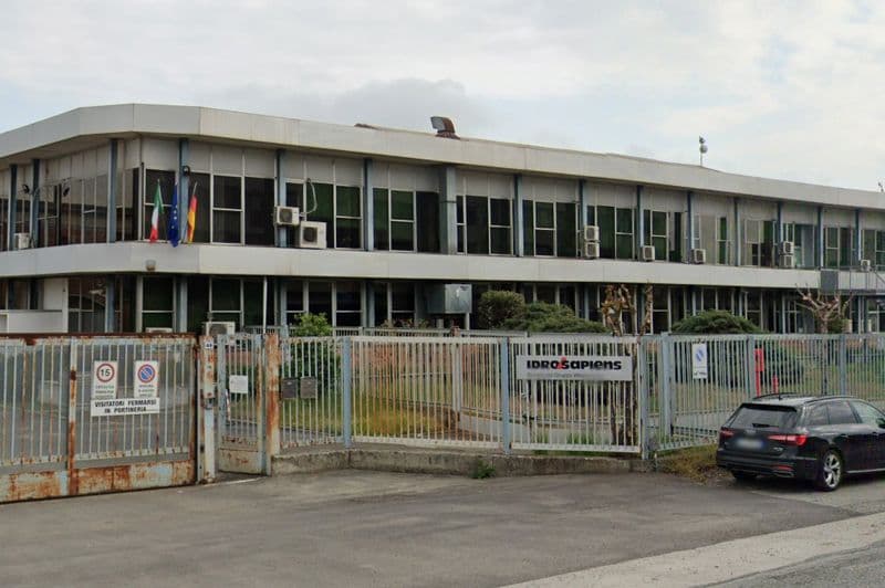 LEINI - Chiude la Idrosapiens: 44 dipendenti rischiano di perdere il lavoro