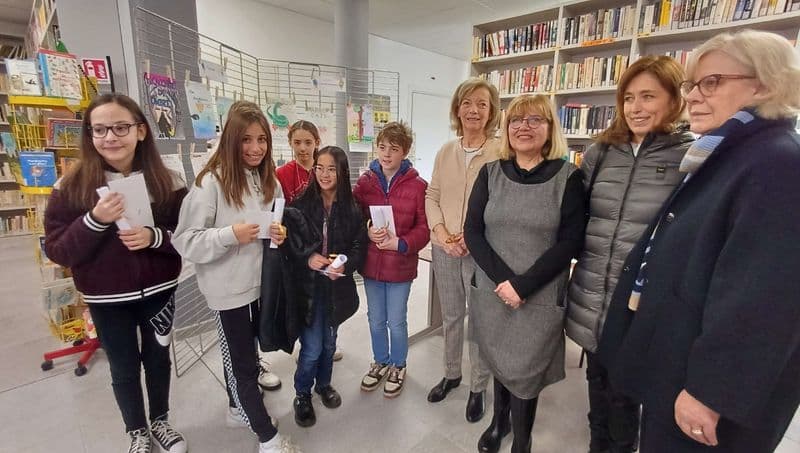 BANCHETTE - Premiati gli studenti vincitori del concorso «E se mi rifacessi il look?»