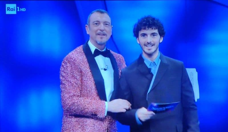 CHIVASSO - Standing ovation per Pecco Bagnaia sul palco del Festival di Sanremo - FOTO