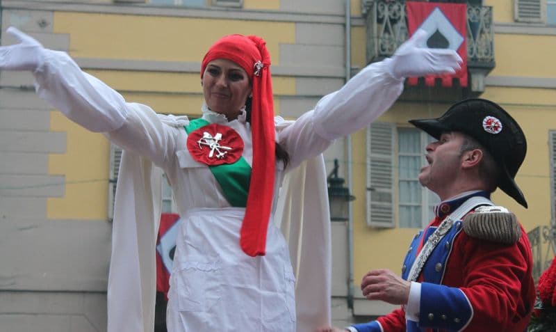 IVREA - E' il grande giorno di Violetta: ma quanto costa fare la Mugnaia? - FOTO