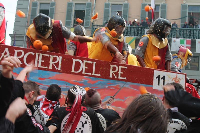 IVREA - Carnevale, solo domenica l'accesso a pagamento: ticket 15 euro