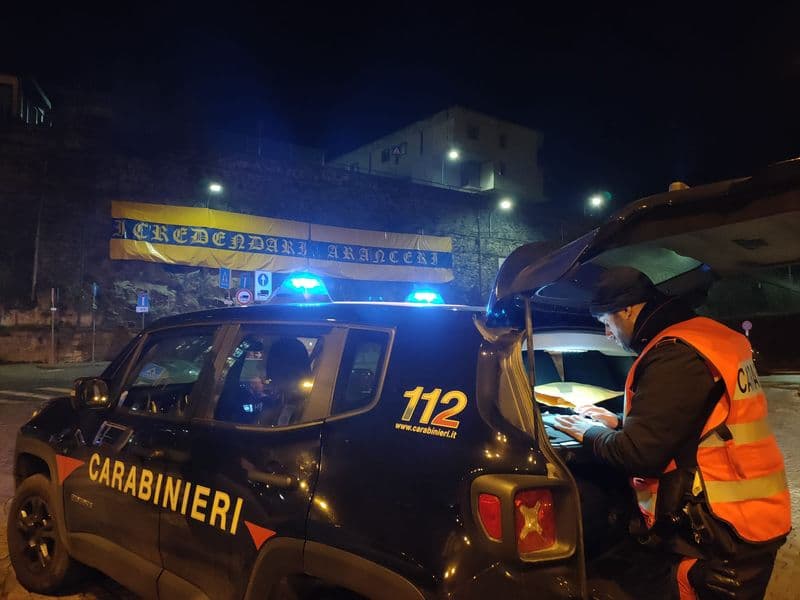 IVREA - Controlli dei carabinieri al carnevale: cinque denunciati