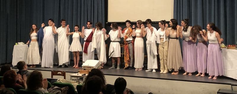RIVAROLO CANAVESE - Gli studenti dell'Aldo Moro hanno portato in scena il Simposio di Platone