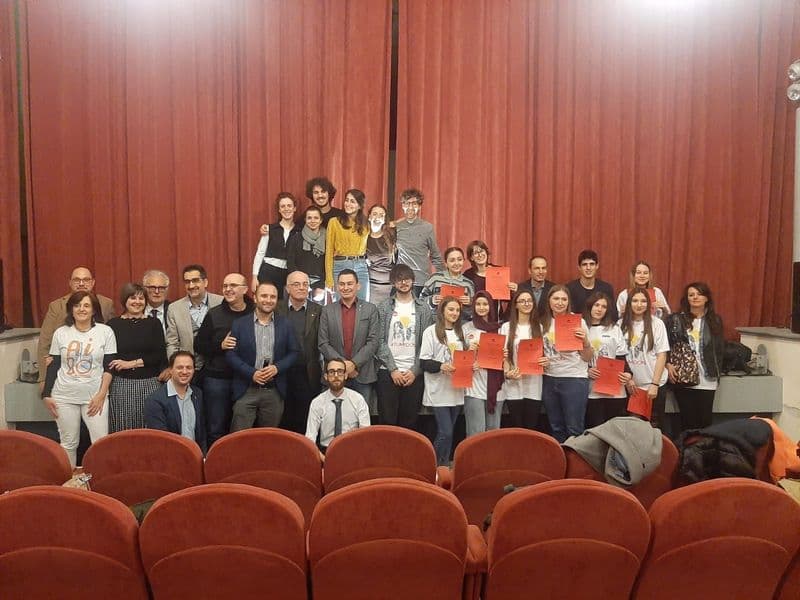 VALPERGA - Un successo «Rete parallele», lo spettacolo in ricordo di Sara Cornelio