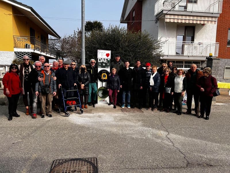 LEINI' - Installato l'ultimo defibrillatore per la città cardio-protetta - FOTO