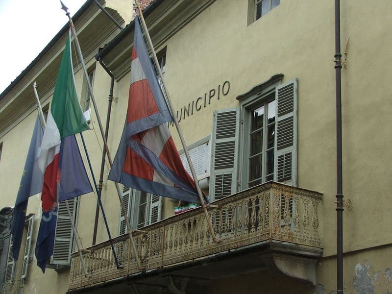 RIVAROLO CANAVESE - Il sigillo civico 2024 ai fratelli Giordano del Caffè Torino, Domenico Milano, Giuseppe Boggio e Adriana Gallo Pecca