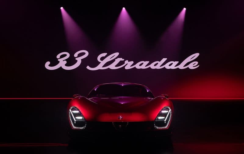 MOTORI - Alfa Romeo crea il «33 Stradale Day»
