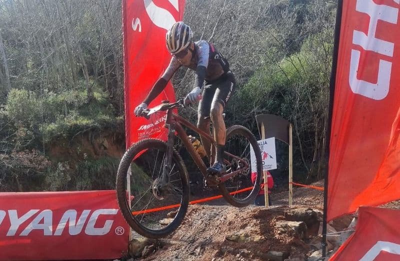 FRONT CANAVESE - Cross country, gli atleti del Rock Bike Team si mettono in luce ad Albenga