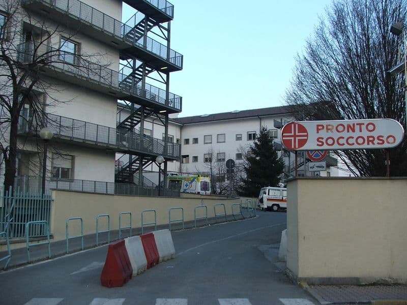 CIRIE' - Non vuole farsi fare la puntura: detenuto-paziente picchia due agenti della polizia penitenziaria