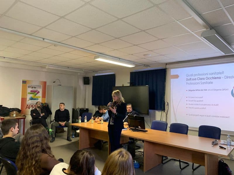 CUORGNE' - L'ospedale incontra la scuola: studenti a lezione dai medici Asl To4