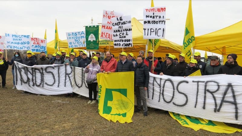 LOMBARDORE-FRONT - «Che fine hanno fatto i soldi per l'agricoltura?»