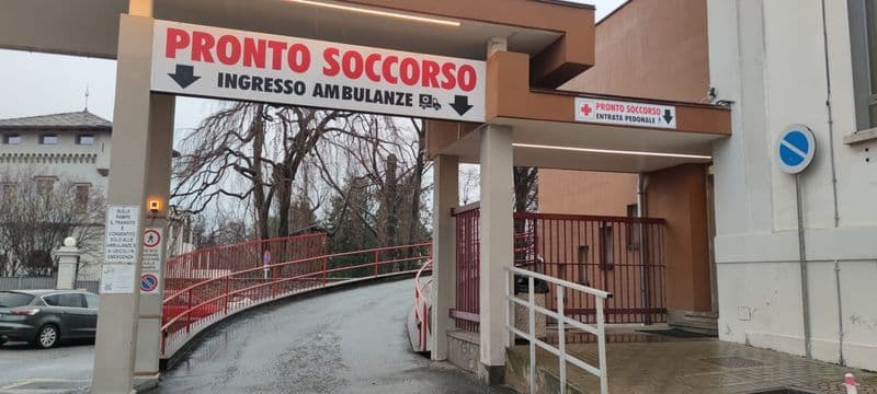 CUORGNE' - Rametto di rosmarino conficcato in gola, consigliere comunale al pronto soccorso: «Importante avere un presidio vicino»