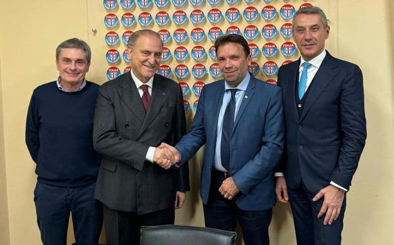 RIVAROLO CANAVESE - Il consigliere regionale Claudio Leone entra nell'Udc