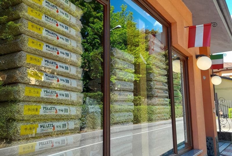 RIVARA - Da M.C. Pellet una soluzione ecologica e di qualità per il riscaldamento della casa - FOTO
