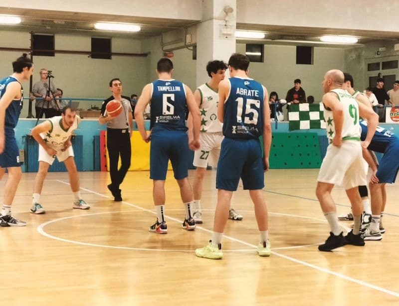 CHIVASSO - Pallacanestro serie C, l'Usac Rivarolo vince il derby salvezza contro i biancoverdi