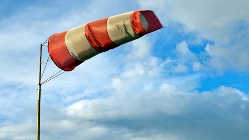 CANAVESE - Forte vento di foehn: raffiche a 160 chilometri orari in quota