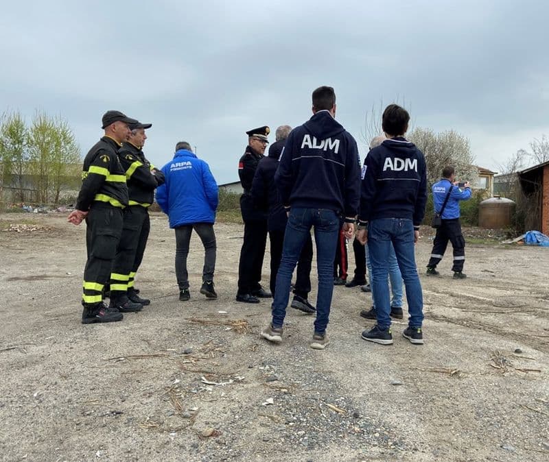 CASELLE - Traffico illecito di rifiuti: smaltite 800 tonnellate di pneumatici sequestrati - FOTO e VIDEO