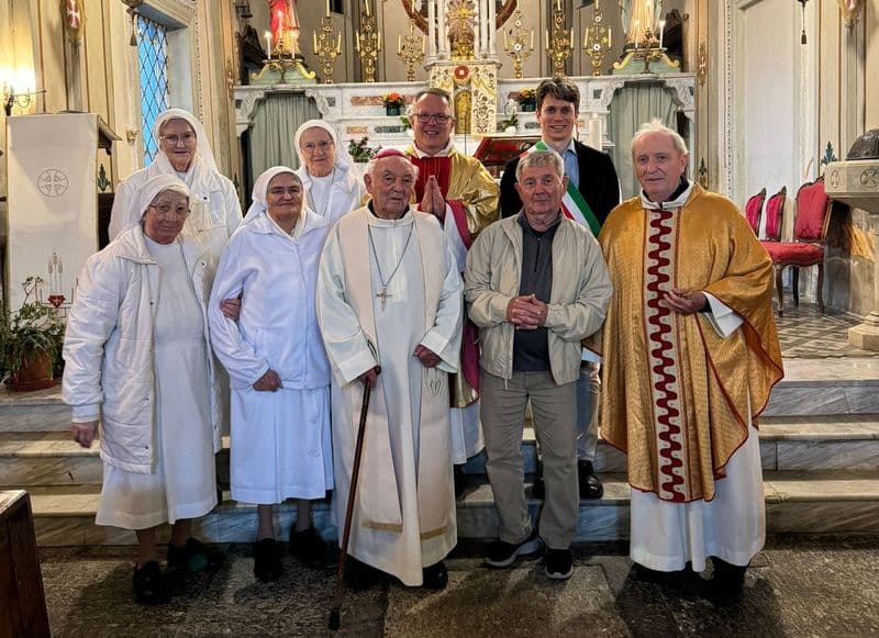 PERTUSIO - Dagli Usa in Canavese, il viaggio di don Mike e del papà alla ricerca delle loro origini - FOTO