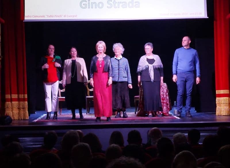 CUORGNE' - Teatro sold out per lo spettacolo «Vitae: racconti e ricordi» - FOTO