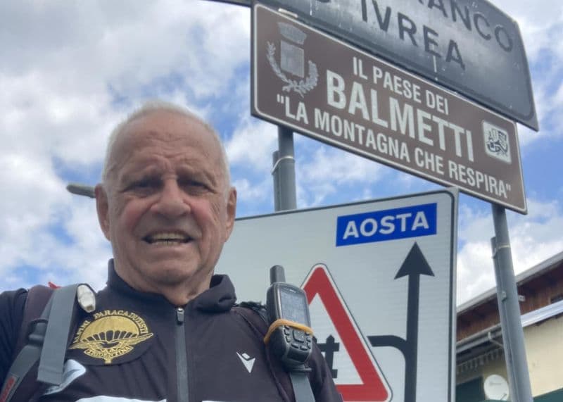 AGLIE' - A 90 anni viaggia a piedi in tutta Italia: Alessandro Bellière sarà ospite lunedi in Canavese - FOTO