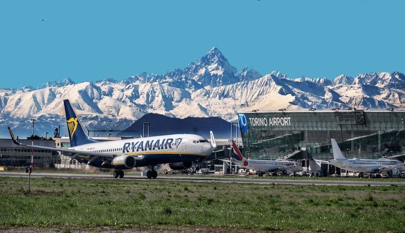 ROMANO CANAVESE - Salta la vacanza a Ibiza per colpa di uno sciopero: Ryanair costretta a risarcire due turisti canavesani