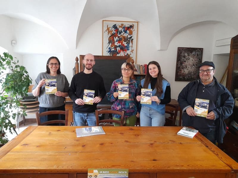 CUORGNE' - Una raccolta fondi per acquistare un nuovo furgone per l'emporio solidale Rata.Tu - VIDEO