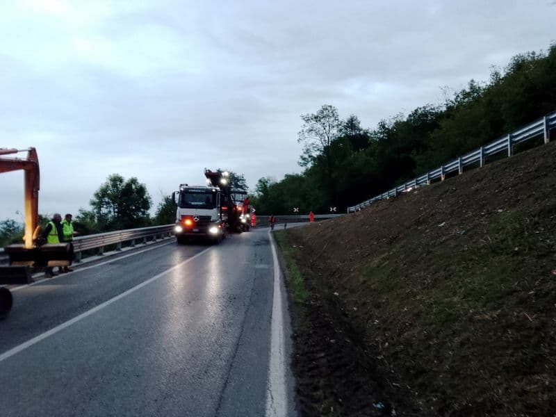 FRONT-VAUDA CANAVESE - Arriva il Giro d'Italia, ecco il nuovo asfalto sulla provinciale 13 - FOTO