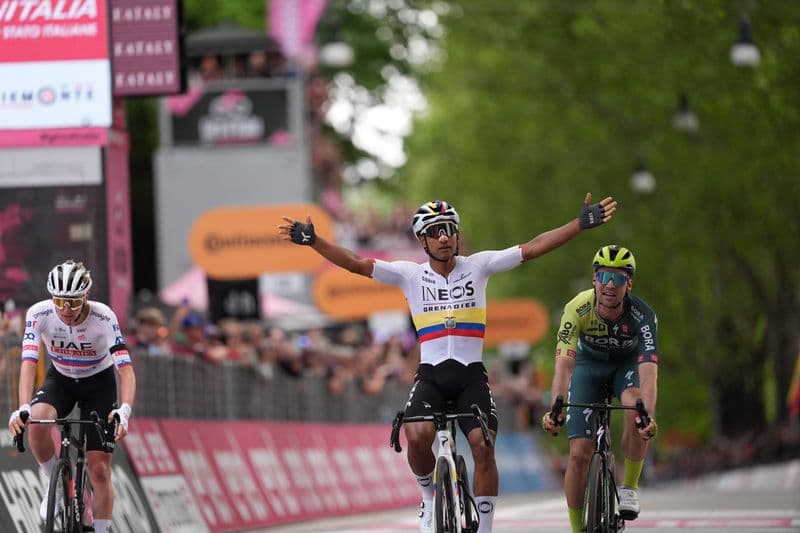 CICLISMO - Jhonatan Narvaez prima maglia rosa del Giro d'Italia 2024