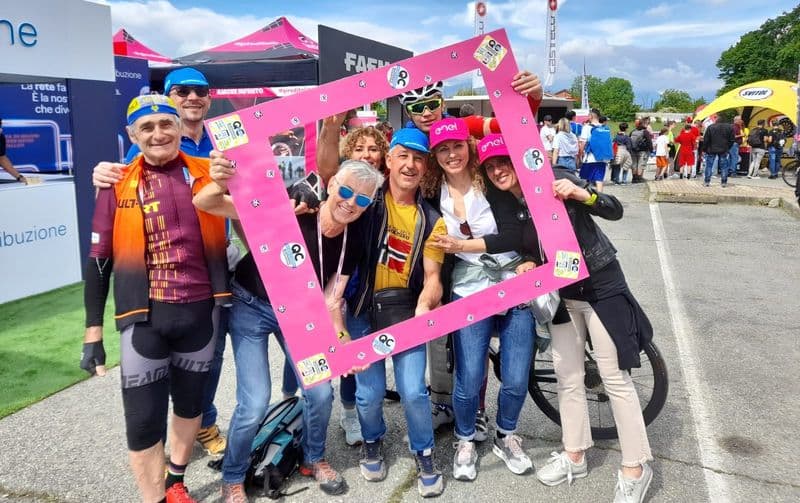 GIRO D'ITALIA - #FacciadaGiro 2024: le foto di QC tra il pubblico di San Francesco al Campo - GALLERY 2