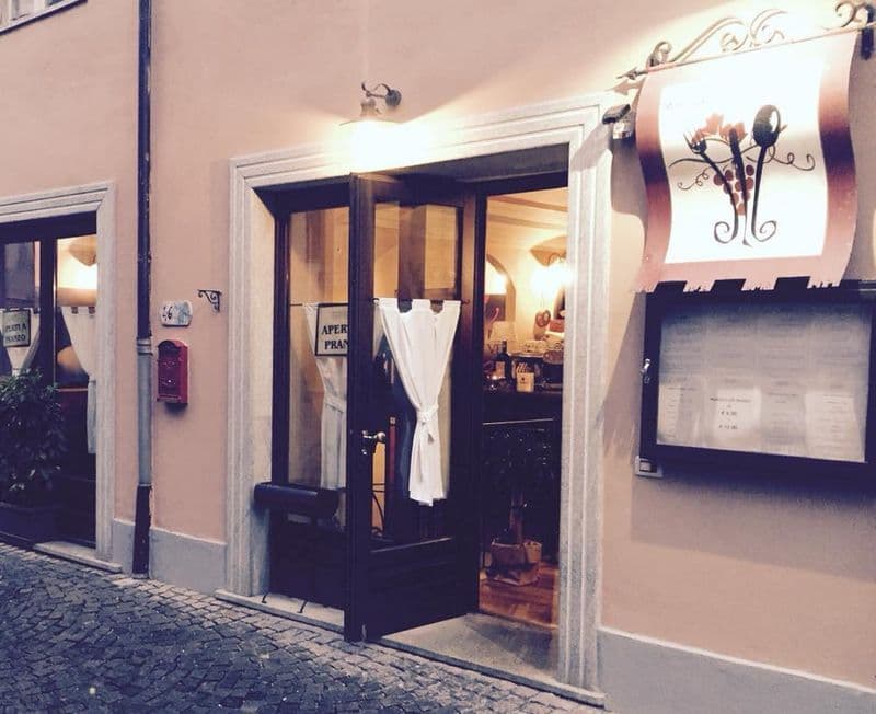 RIVAROLO CANAVESE - Terzo «dinner wine tasting» alla Vinosteria Malgra: alla scoperta dei vini della Sicilia - FOTO