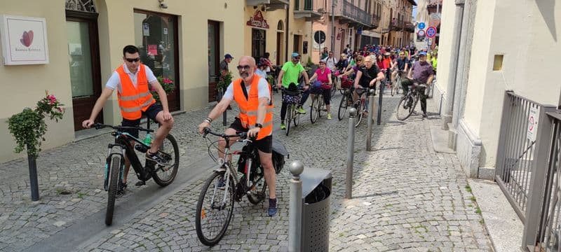 RIVAROLO CANAVESE - Tutti in bicicletta per visitare le frazioni Bonaudi, Mastri e Vesignano - FOTO e VIDEO