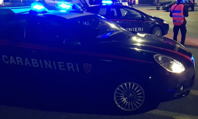 CIRIE' - Riempie la compagna di botte poi sparisce nel nulla: i carabinieri lo stanno cercando ovunque