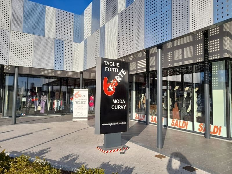 RIVAROLO CANAVESE - Abiti da cerimonia e tendenze della moda primavera-estate: da 6Forte il look perfetto per ogni occasione - FOTO