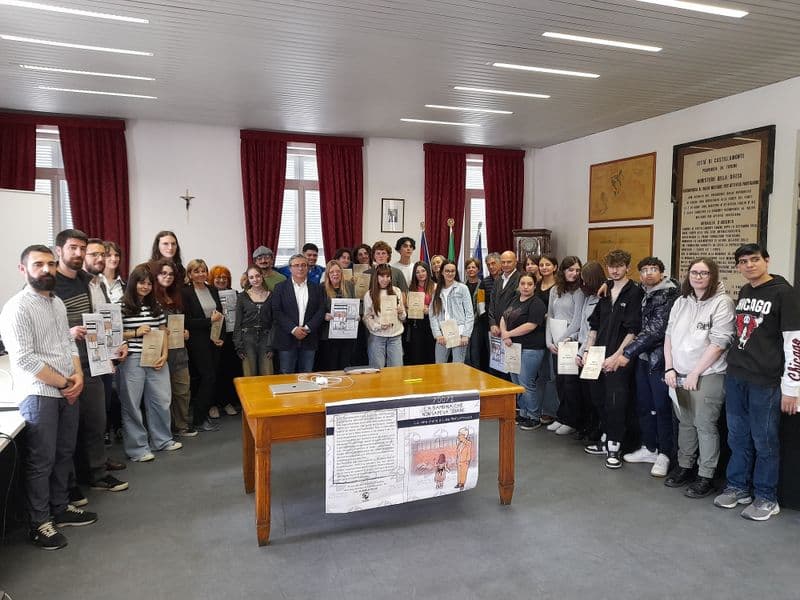 CASTELLAMONTE - Margherita Fumero a palazzo Antonelli per il fumetto «La bambina che non sapeva odiare» - VIDEO