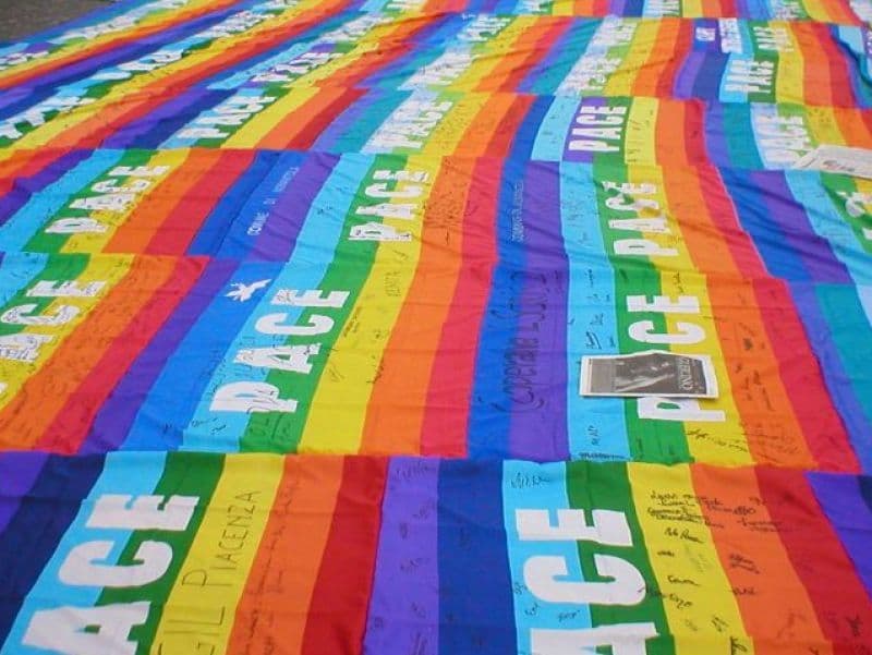 IVREA - Il «Centro Documentazione Pace» chiude i battenti dopo quarant'anni di attività in Canavese