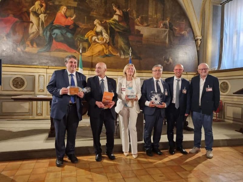 CASTELLAMONTE - Il libro sulla ceramica curato da Baruzzi e Bertodatto presentato alla Camera dei Deputati - FOTO