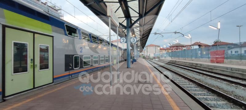 VOLPIANO - Disservizi sulla ferrovia Canavesana: «Le nuove condizioni per l’acquisto e utilizzo dei biglietti ci penalizzano»