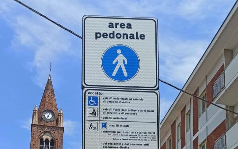 CIRIE' - Entra in vigore l'area pedonale urbana: dal 9 settembre scattano le multe